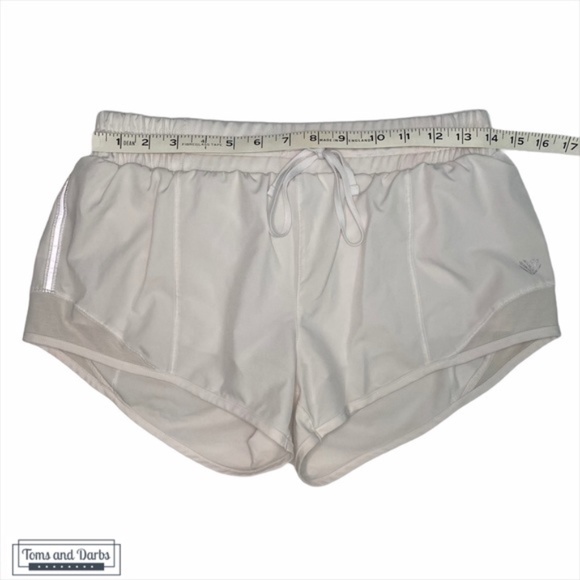 Forever 21 High Waisted Athletic Lined Shorts - Picture 3 of 4